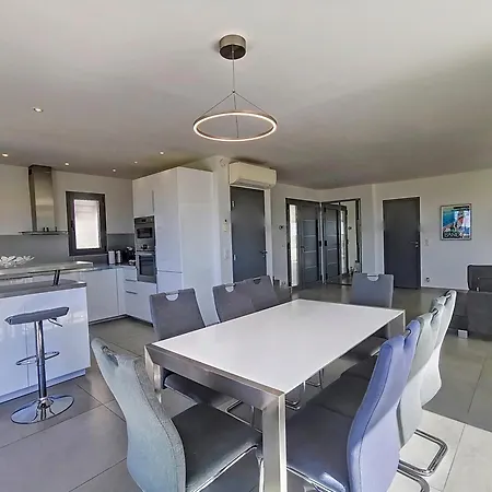 New In With Pool Superb View Neuve Au Castellet Avec Piscine Et Superbe Vue ヴィラ ル・カステレ