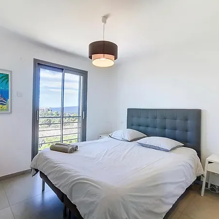 New In With Pool Superb View Neuve Au Castellet Avec Piscine Et Superbe Vue *